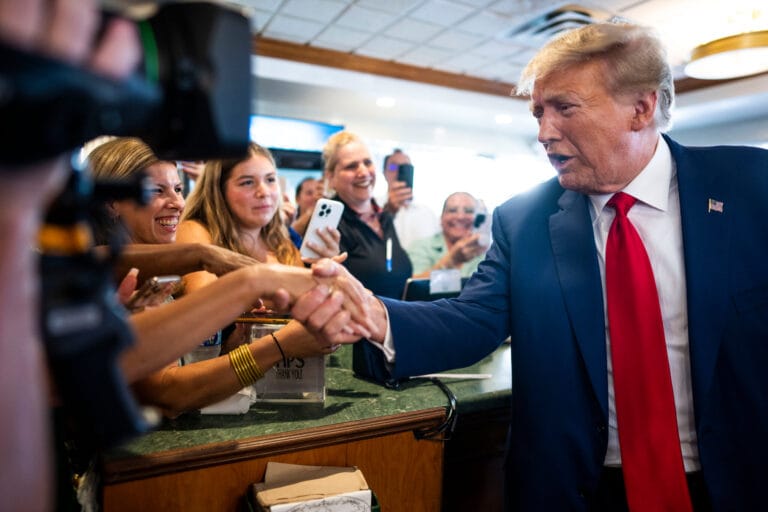 Le dîner d'État provoquant la polémique internationale autour de la réception Donald Trump Versailles.
