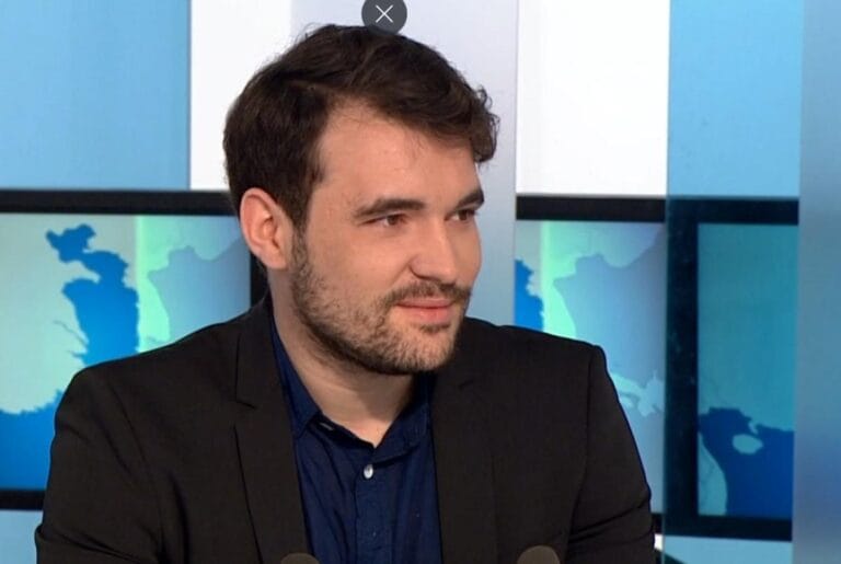 Le badge officiel d'accès médias du journaliste Christophe Gleizes FIFA validé pour la compétition internationale.