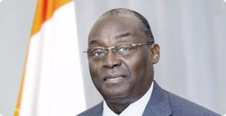 Présentation officielle par le gouvernement du Le nouveau plan de la Côte d'Ivoire pour stimuler la croissance.