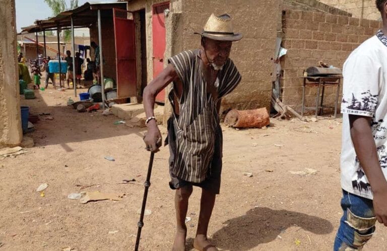Zaksoba Sawadogo ancien combattant de 138 ans au Burkina Faso