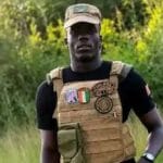 Le Caporal SERI Godei Kévin de l'Armée de l'Air ivoirienne avant l'accident de saut en parachute.