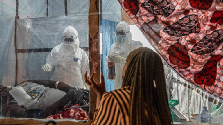 L'épidémie d'Ebola en RDC progresse rapidement selon l'OMS.