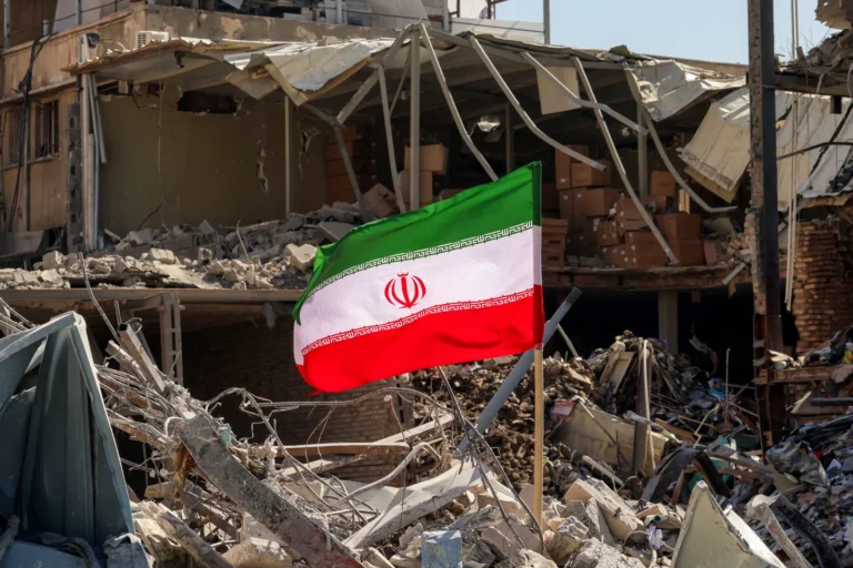 Washington tente de calmer le jeu après les mystérieuses attaques en Iran.