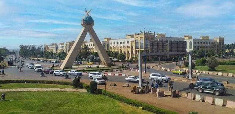 Graphiques de croissance et transactions sur le marché financier de l'UEMOA pour le Trésor public malien.