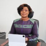 La ministre Miss Belmonde Dogo lance un appel national contre la traite des personnes et les réseaux d'escroquerie.