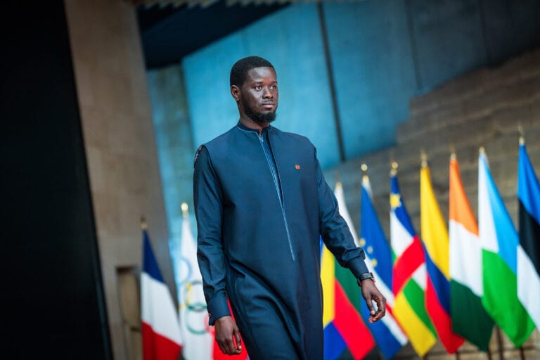 Le président Bassirou Diomaye Faye au sommet de la CEDEAO à Freetown.
