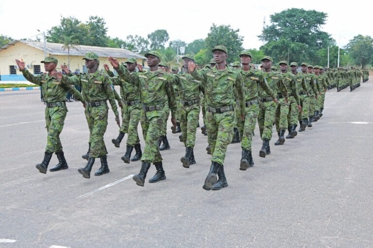 Jeunes candidats ivoiriens admis lors du processus pour le recrutement des Militaires Du Rang.