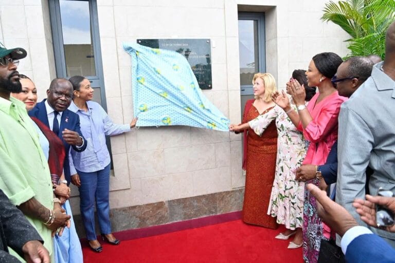 Cardiologie pédiatrique à Bingerville avec l’inauguration du nouveau pôle de l’Hôpital Mère-Enfant