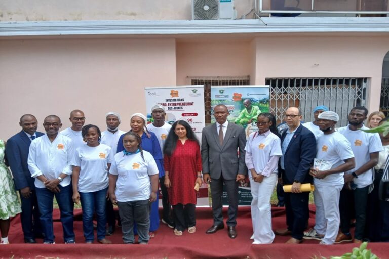Incubation agroalimentaire PEJEDEC 3 avec de jeunes entrepreneurs ivoiriens à Cocody