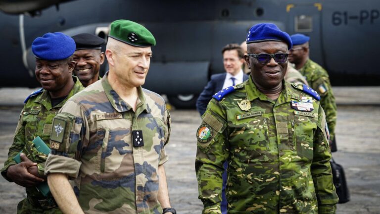 Coopération militaire Côte d’Ivoire-France entre les généraux Lassina Doumbia et Fabien Mandon à Abidjan