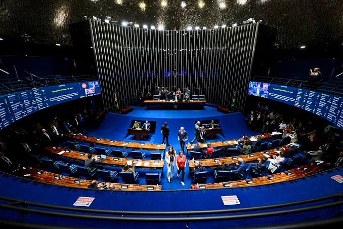 Semaine de 40 heures adoptée par le Parlement brésilien sans réduction salariale